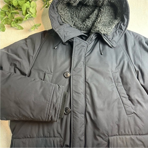 Uniqlo Jackets & Blazers - Uniqlo Down Filled Oversize Parka Coat Black Hooded Warm Winter Women’s Size 4